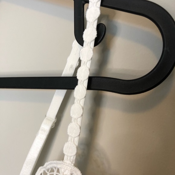 SOLD Brand new lace bralette - Picture 3 of 6